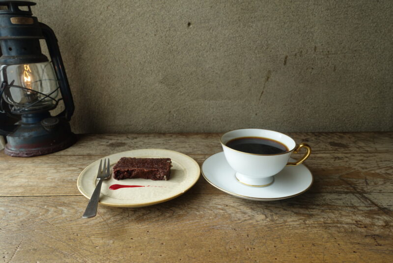Hummingbird coffeeコーヒーとケーキ